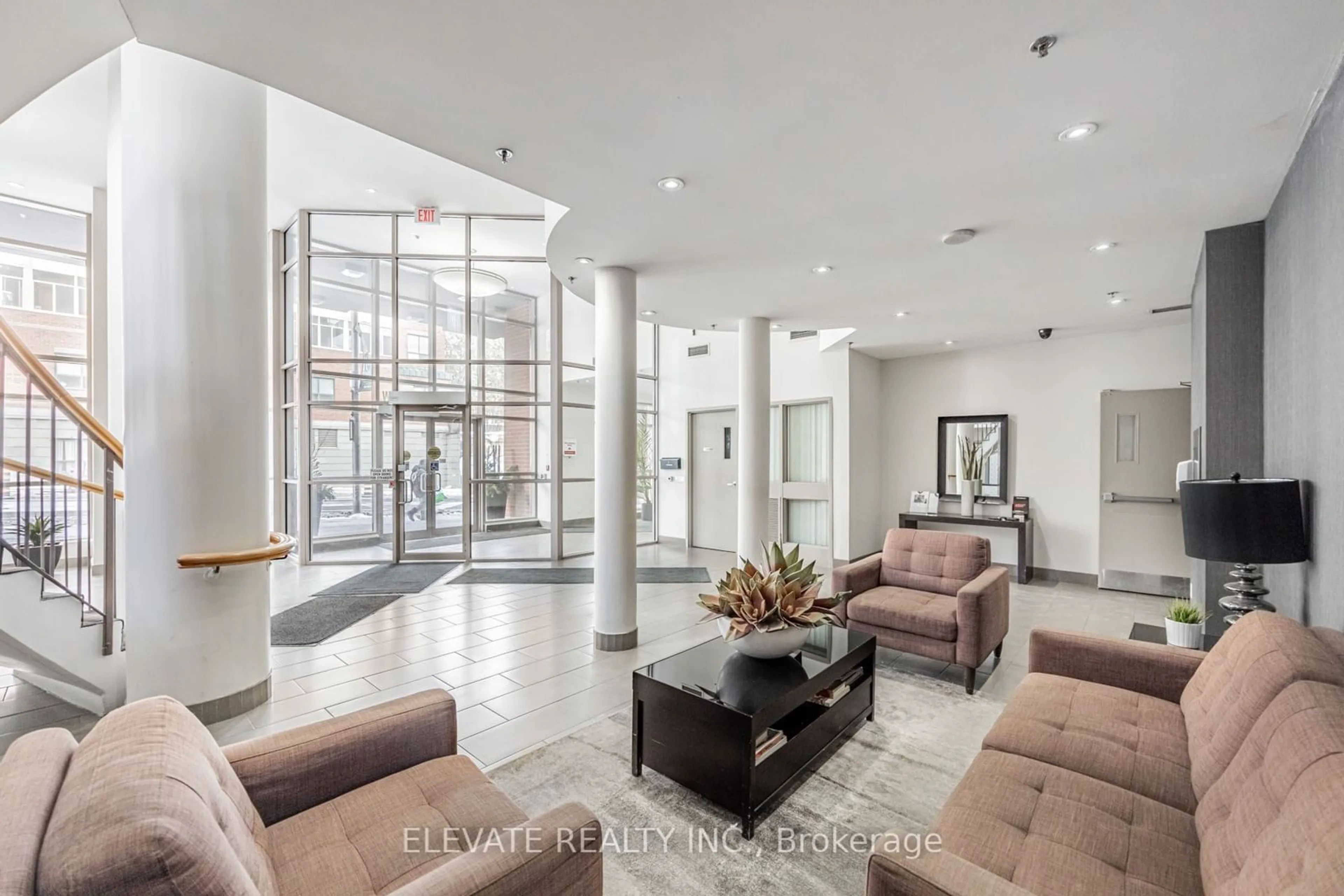 Lobby for 1369 Bloor St #716, Toronto Ontario M6P 4J4