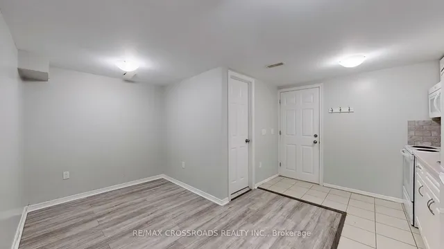 Additional property image - 260 Connaught Ave