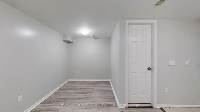 Additional property image - 260 Connaught Ave