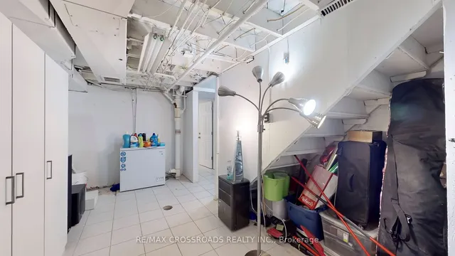 Additional property image - 260 Connaught Ave
