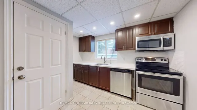 Additional property image - 260 Connaught Ave