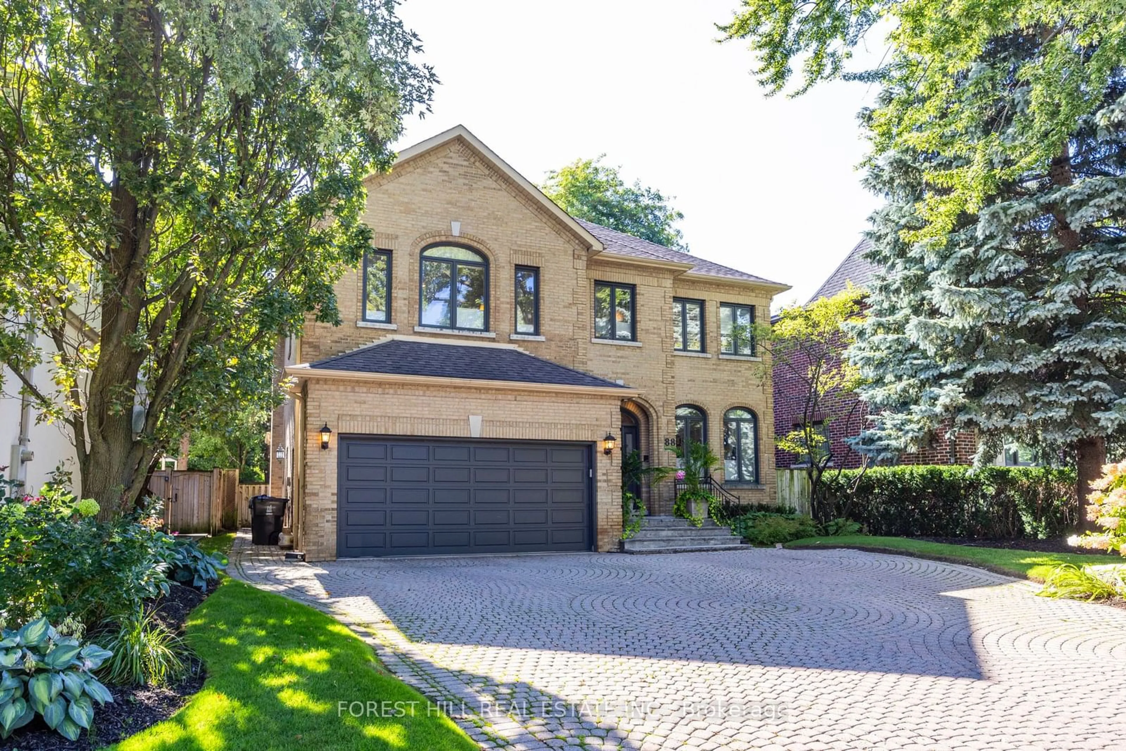 Home with brick exterior material, street for 88 Yonge Blvd, Toronto Ontario M5M 3G9