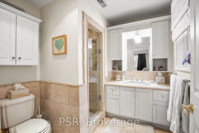 Additional property image - 70 Ridelle Ave