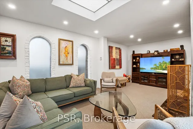 Additional property image - 70 Ridelle Ave