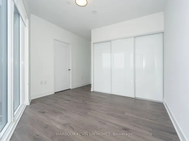 Additional property image - 575 Bloor St Unit 2703