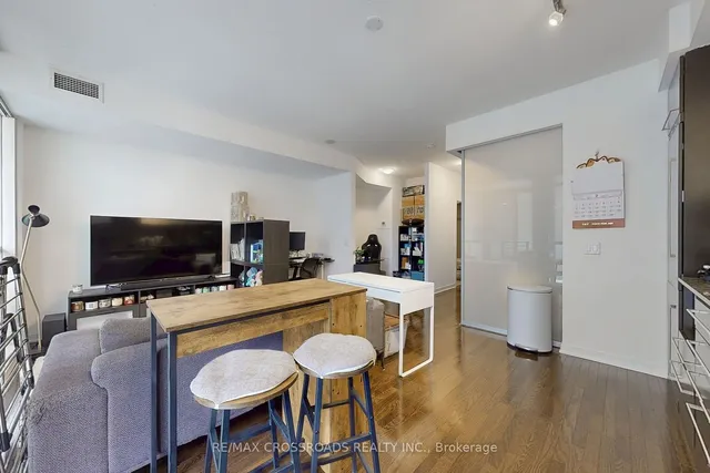 Additional property image - 770 Bay St Unit 1507