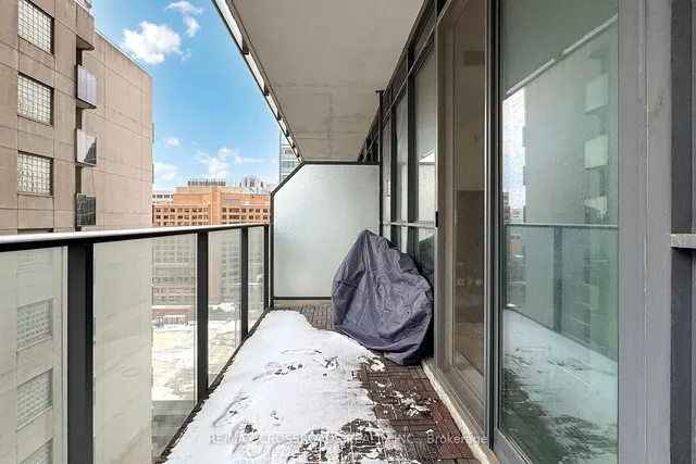 Additional property image - 770 Bay St Unit 1507