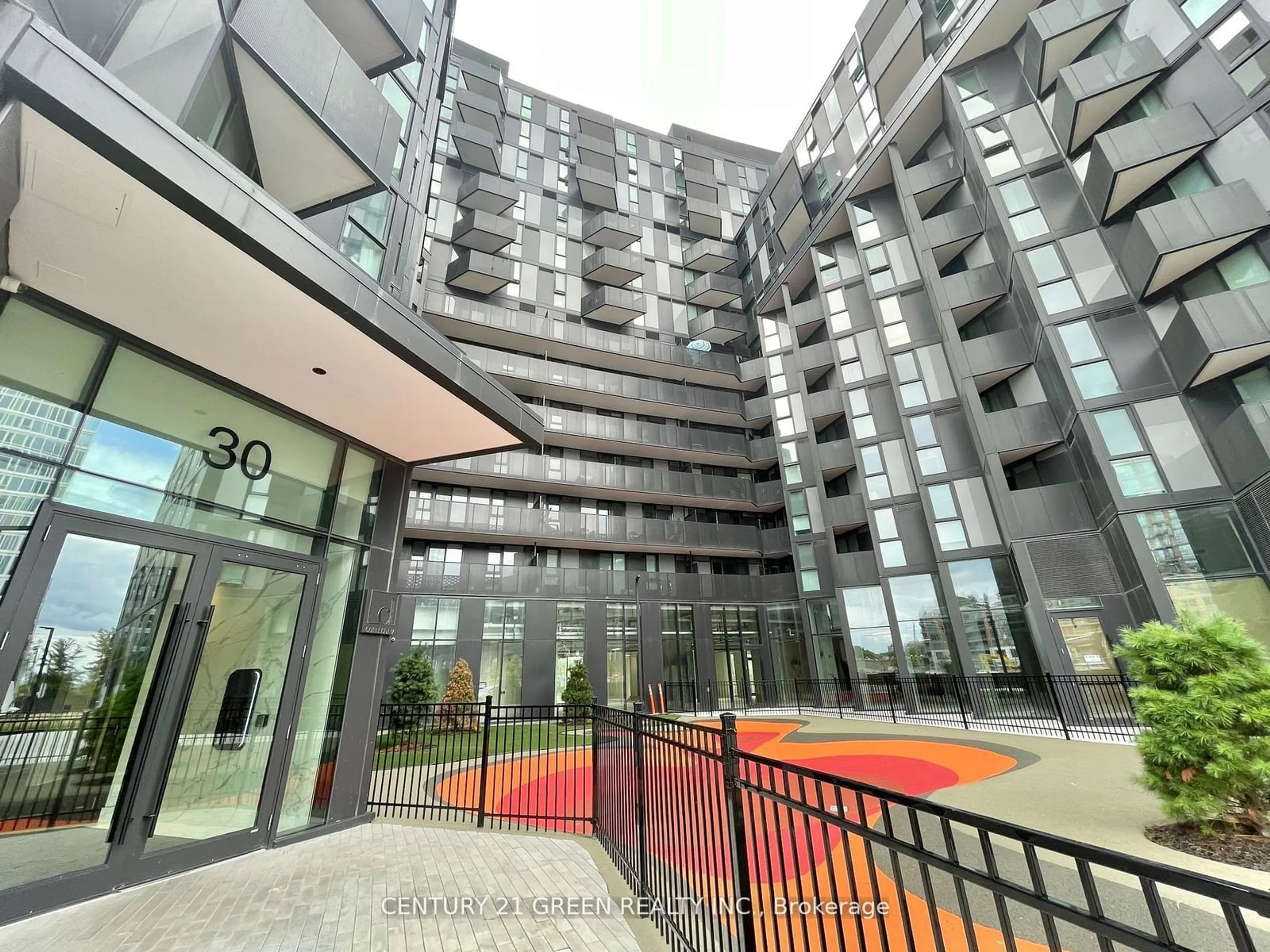 Indoor foyer for 30 Tretti Way #502, Toronto Ontario M3H 0E3