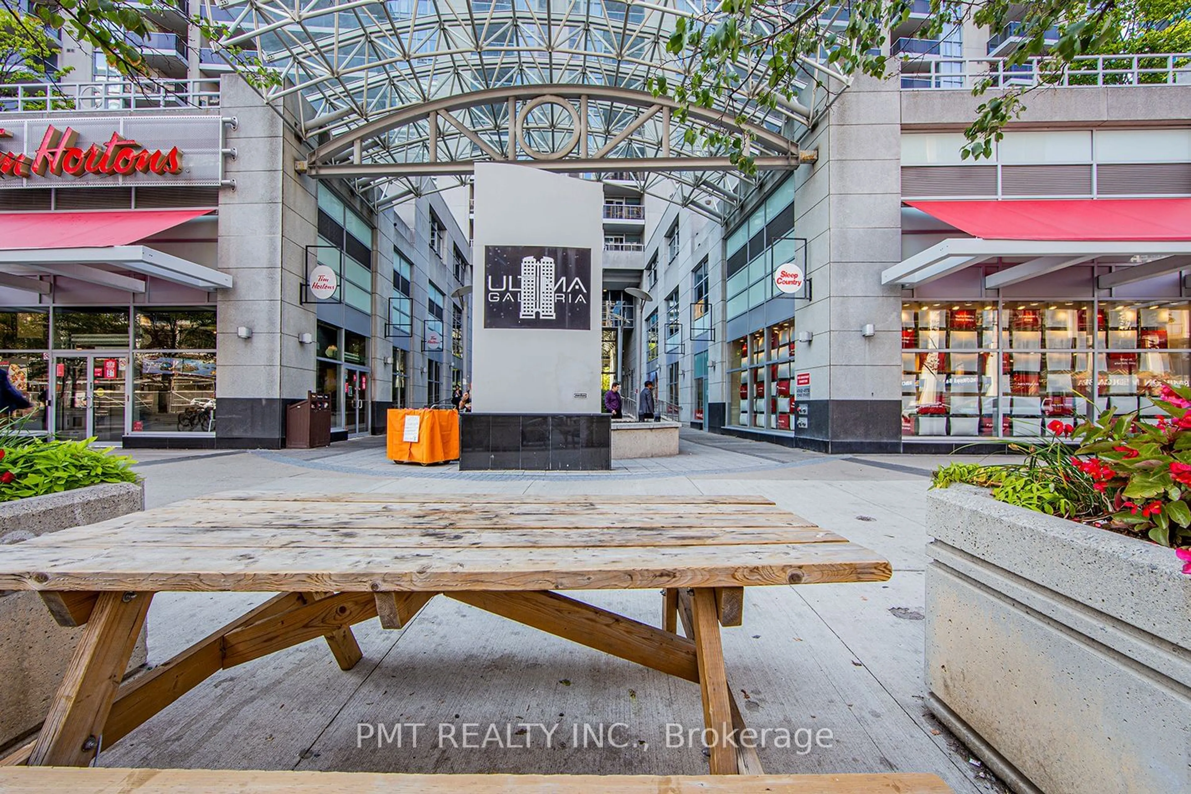 Patio, street for 4978 Yonge St #Ph301, Toronto Ontario M2N 7G8