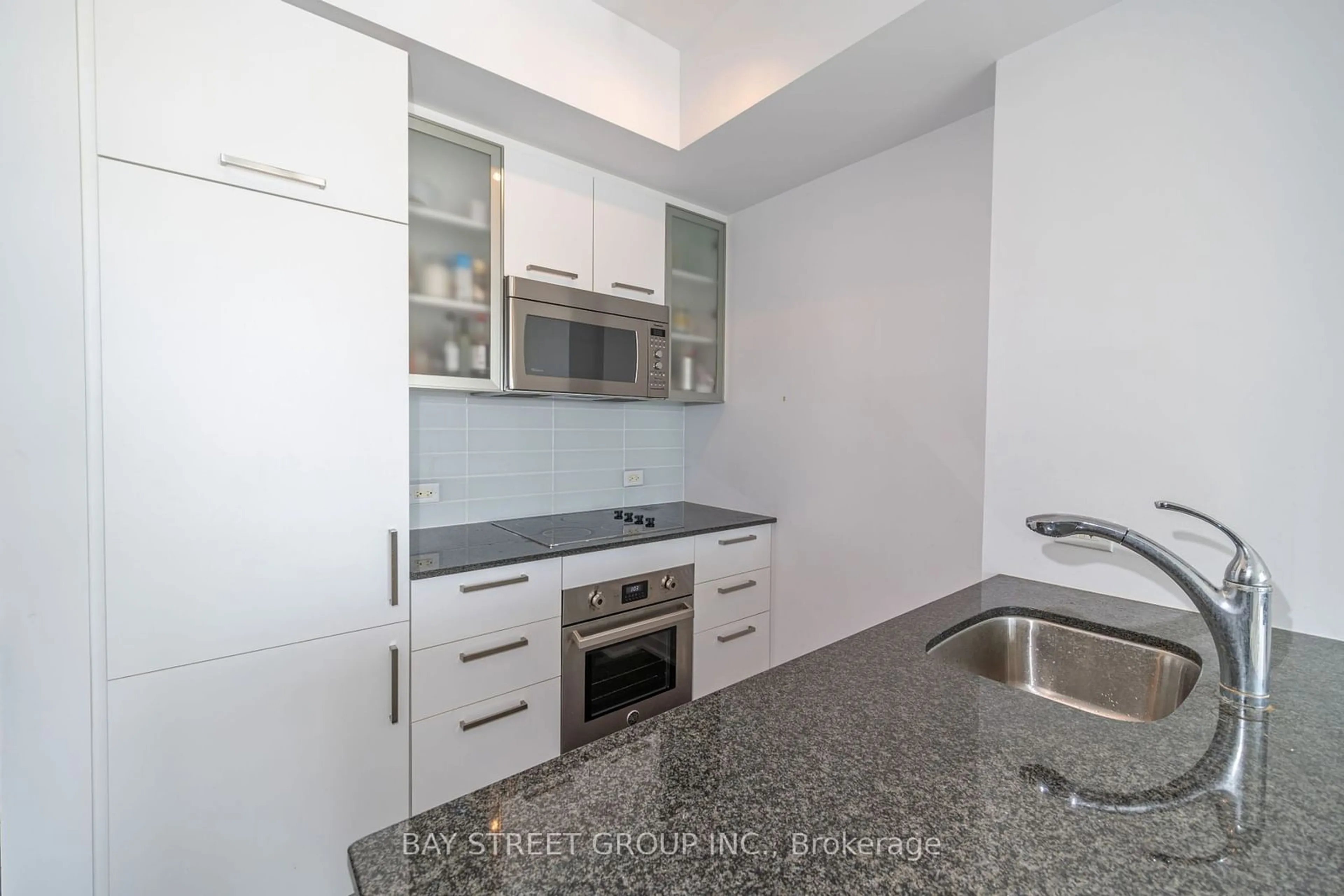 Standard kitchen, unknown for 12 York St #5003, Toronto Ontario M5J 0A9