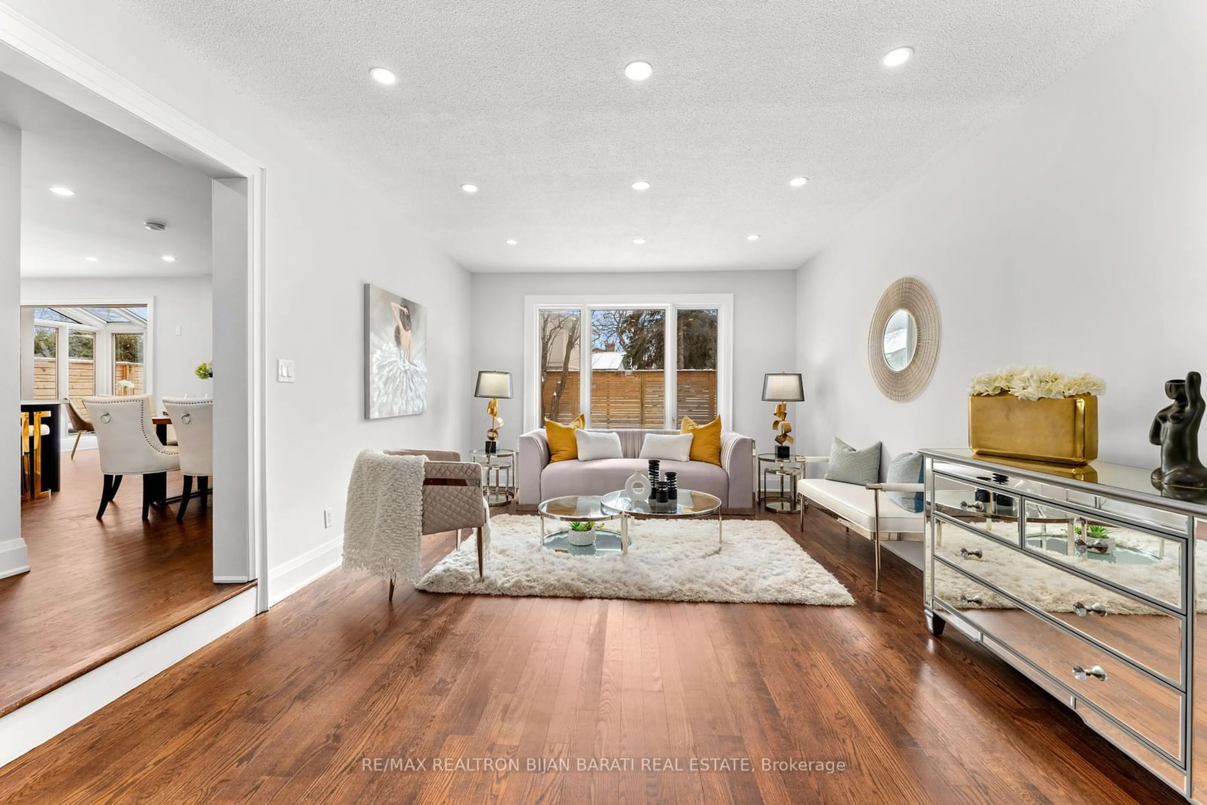 Living room with furniture, unknown for 25 Bamboo Grve, Toronto Ontario M3B 2C6