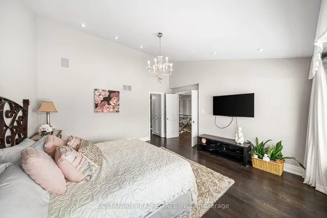 Additional property image - 6 Penwood Cres