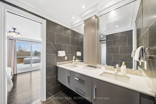 Additional property image - 6 Penwood Cres