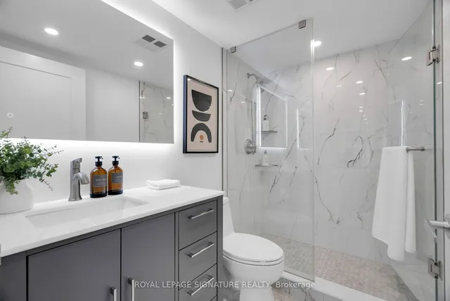 Additional property image - 81 Navy Wharf Crt Unit 1212