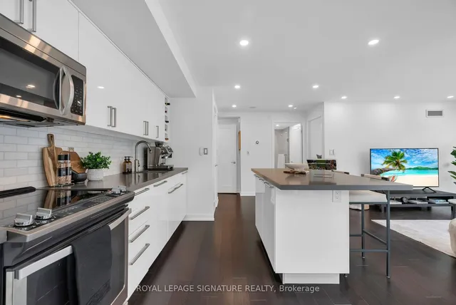 Additional property image - 81 Navy Wharf Crt Unit 1212
