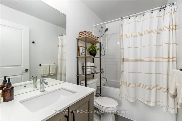 Additional property image - 11 Lillian St Unit 808