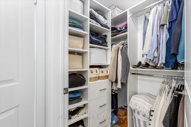 Additional property image - 11 Lillian St Unit 808