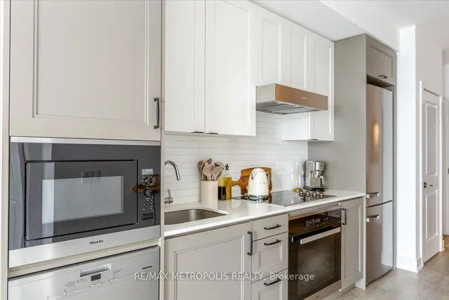 Additional property image - 11 Lillian St Unit 808