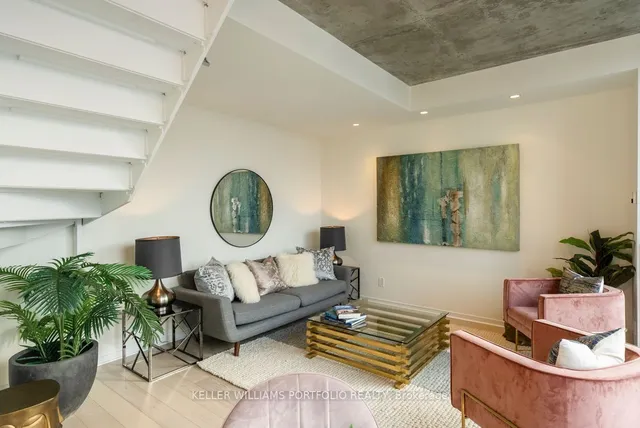 Additional property image - 301 Markham St Unit PH 806