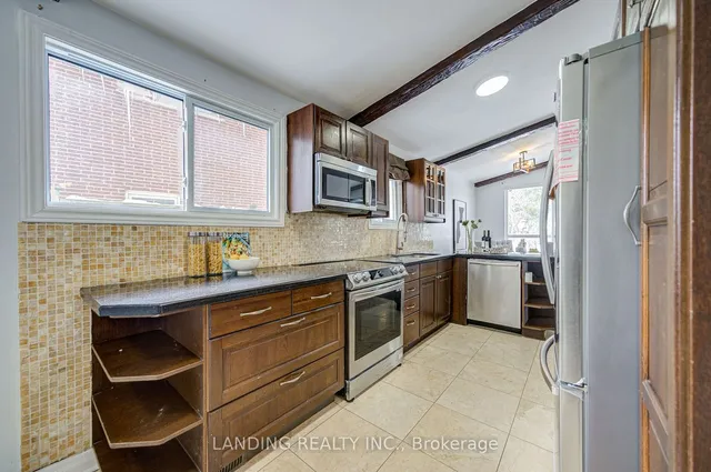 Additional property image - 61 Kingslake Rd