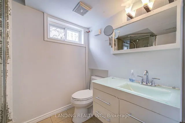 Additional property image - 61 Kingslake Rd
