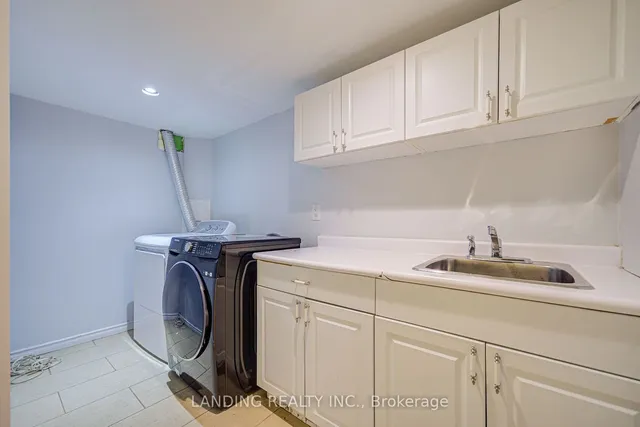 Additional property image - 61 Kingslake Rd