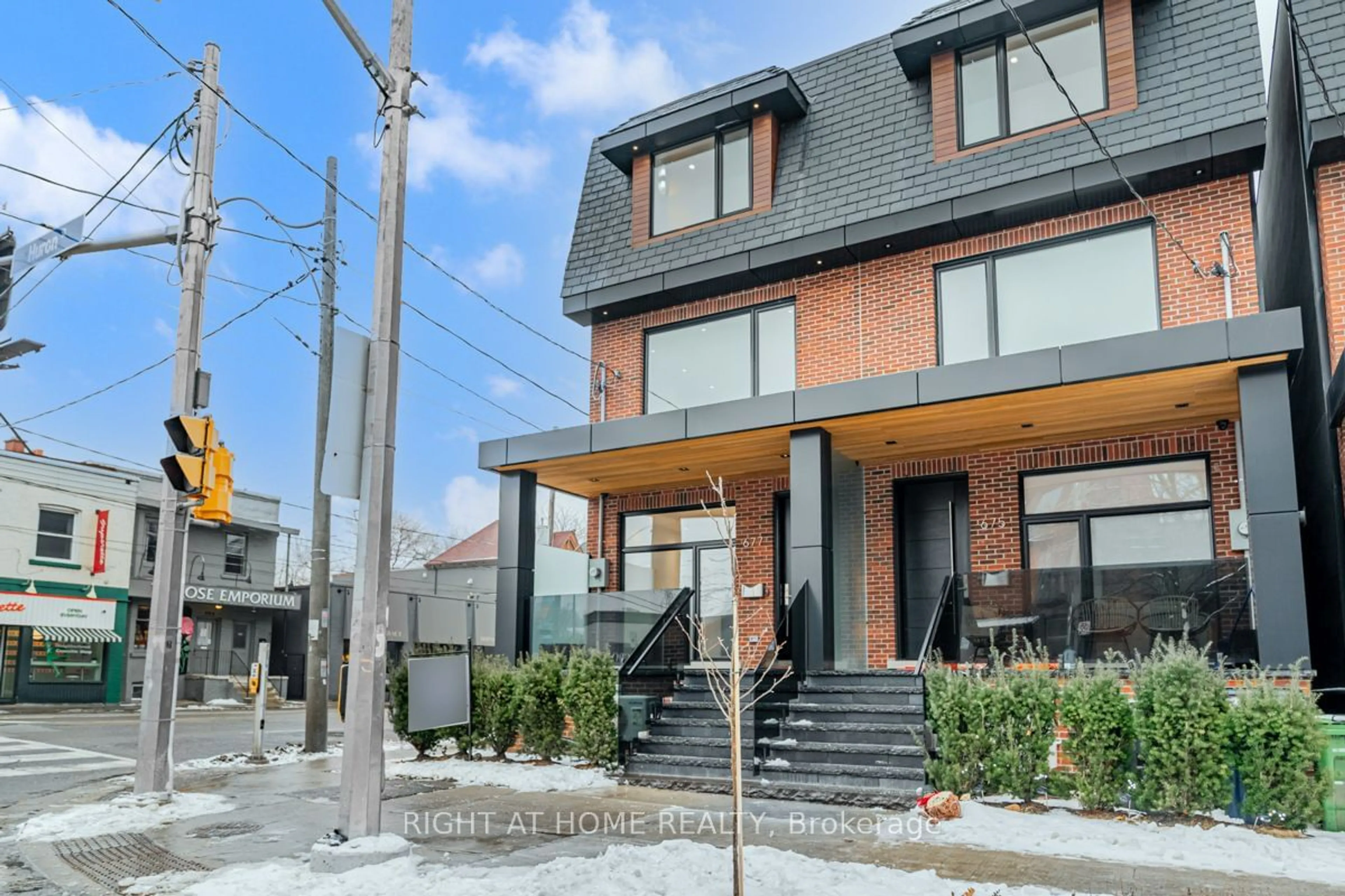 Home with brick exterior material, street for 677 Huron St, Toronto Ontario M5R 2R8