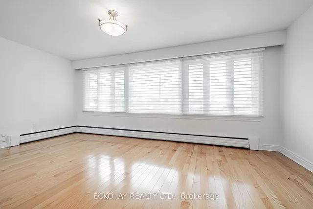 Additional property image - 15 Comet Crt