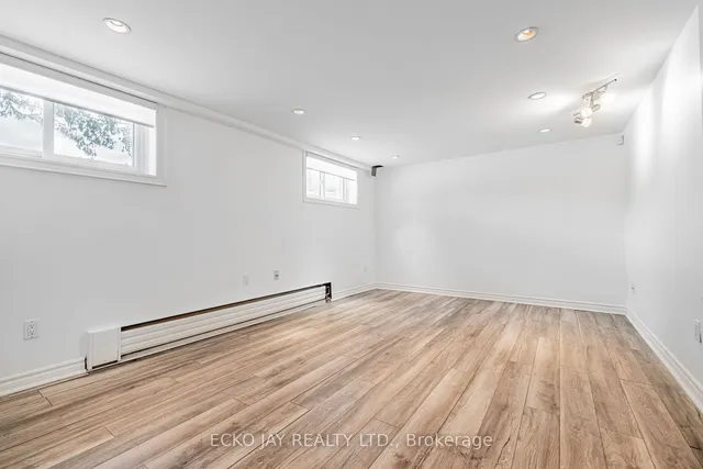 Additional property image - 15 Comet Crt