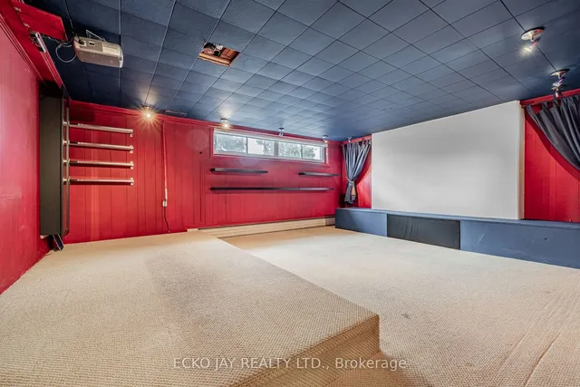 Additional property image - 15 Comet Crt