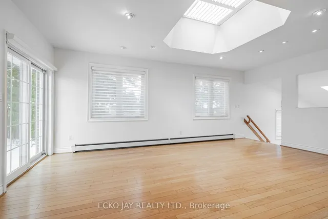 Additional property image - 15 Comet Crt