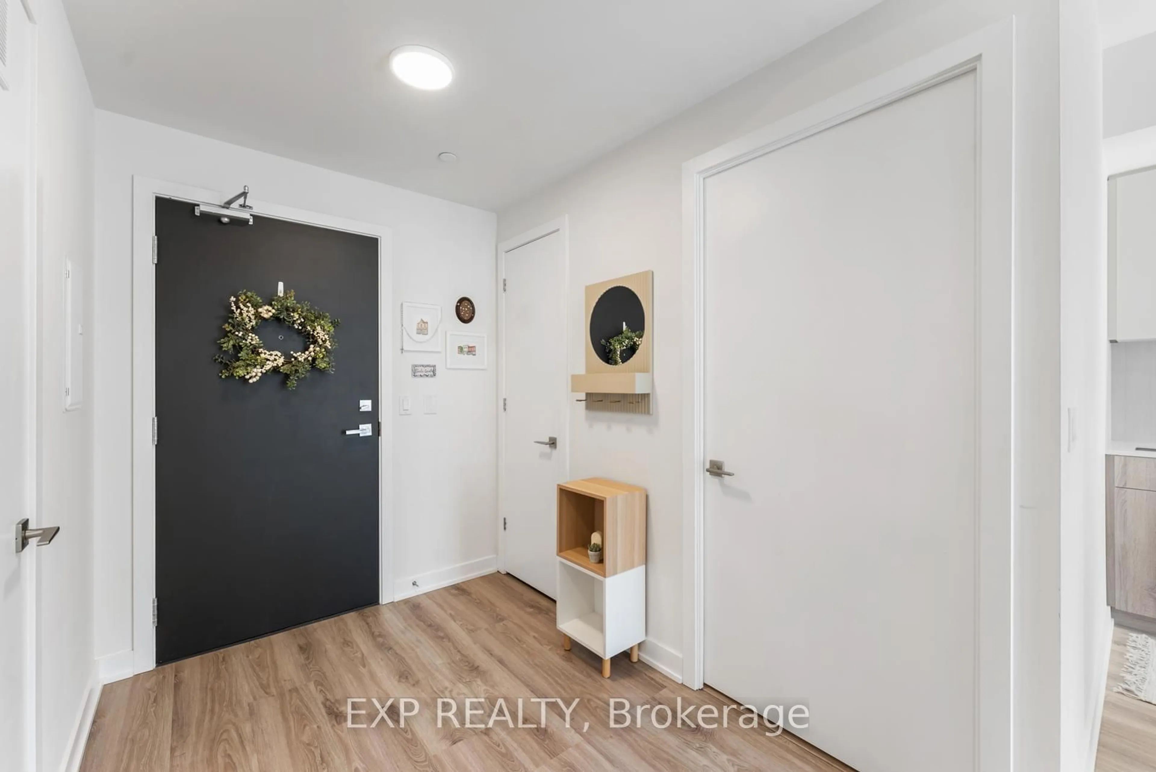 Indoor entryway for 840 St Clair Ave #710, Toronto Ontario M6C 0A4