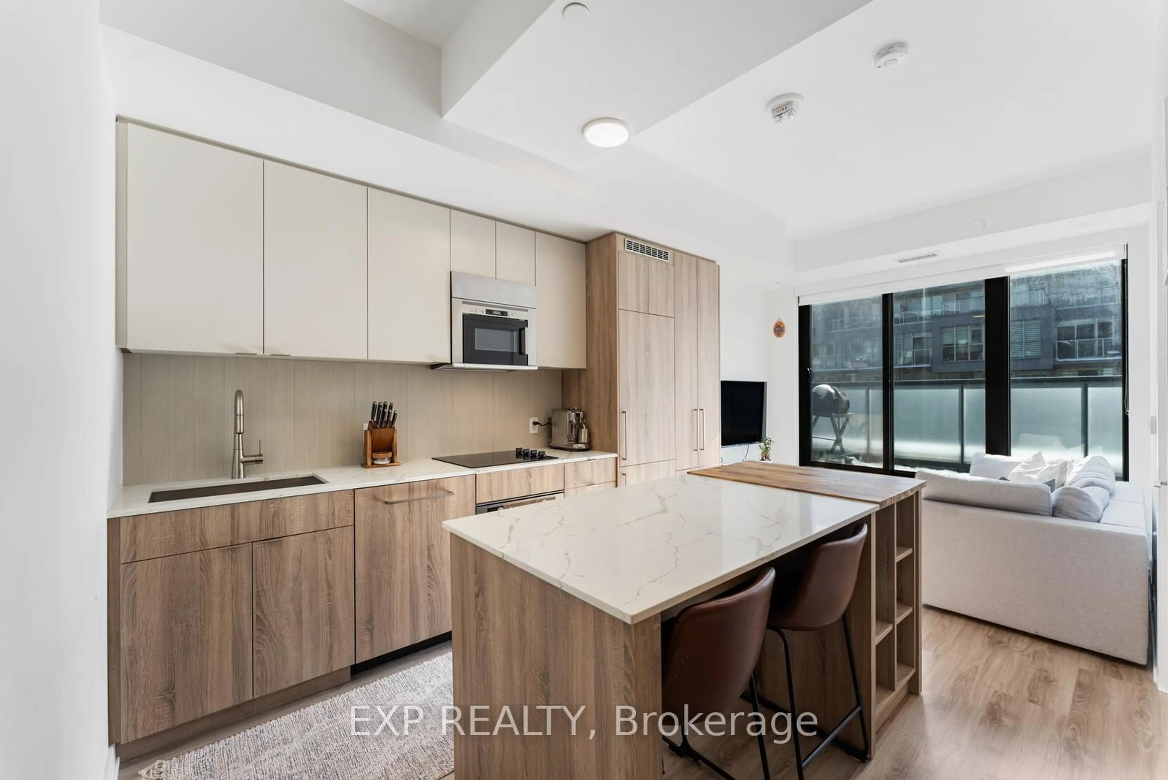 Contemporary kitchen, unknown for 840 St Clair Ave #710, Toronto Ontario M6C 0A4