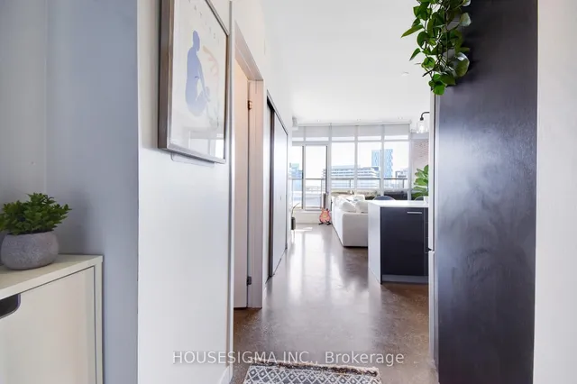 Additional property image - 569 King St Unit 506