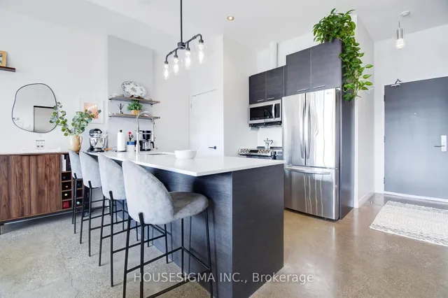Additional property image - 569 King St Unit 506