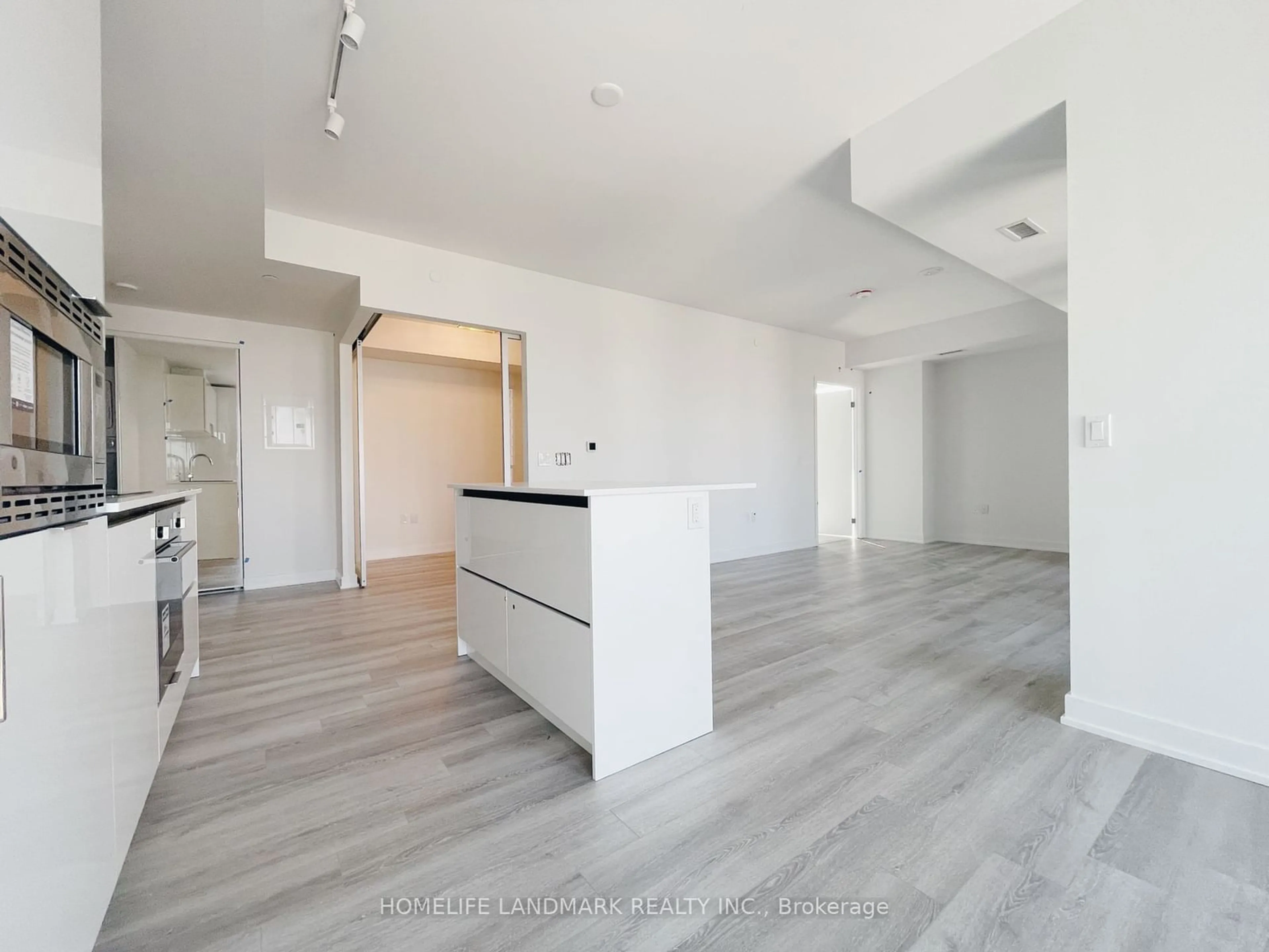 Open concept kitchen, unknown for 238 Simcoe St #2009, Toronto Ontario M5T 0E2