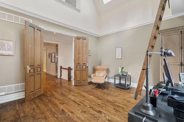 Additional property image - 10 Pine Hill Rd