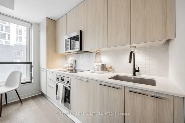 Additional property image - 501 Adelaide St Unit 610
