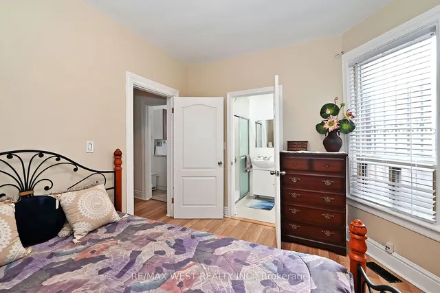 Additional property image - 39 Lindsey Ave