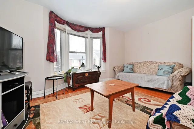 Additional property image - 39 Lindsey Ave