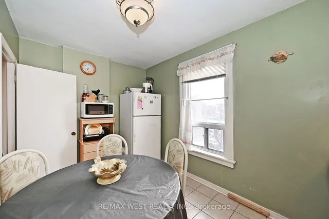 Additional property image - 39 Lindsey Ave