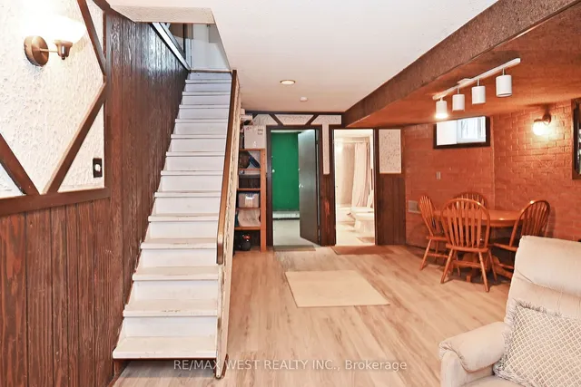 Additional property image - 39 Lindsey Ave