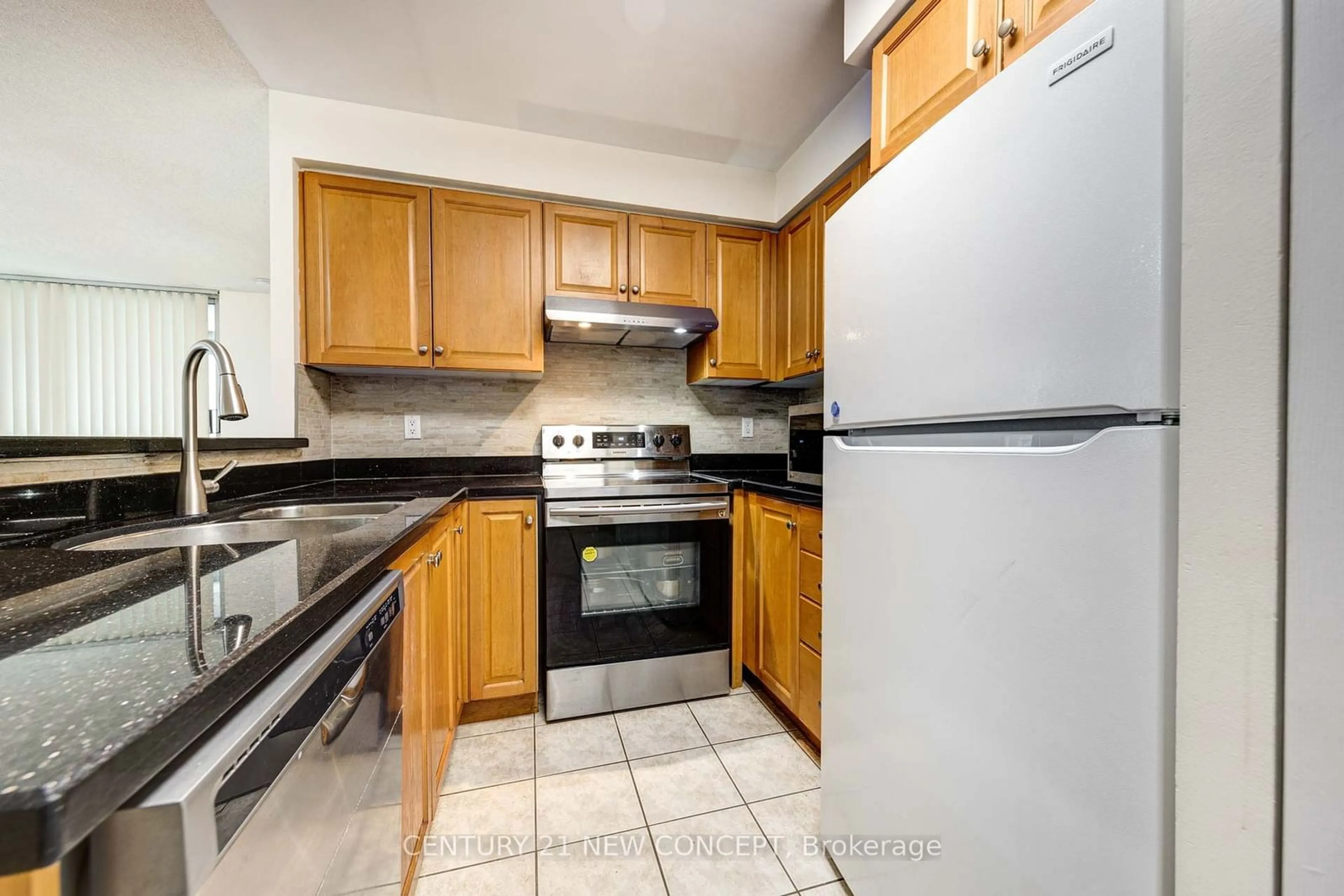 Standard kitchen, unknown for 7 Lorraine Dr #1703, Toronto Ontario M2N 7H2