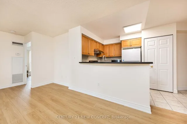 Additional property image - 7 Lorraine Dr Unit 1703