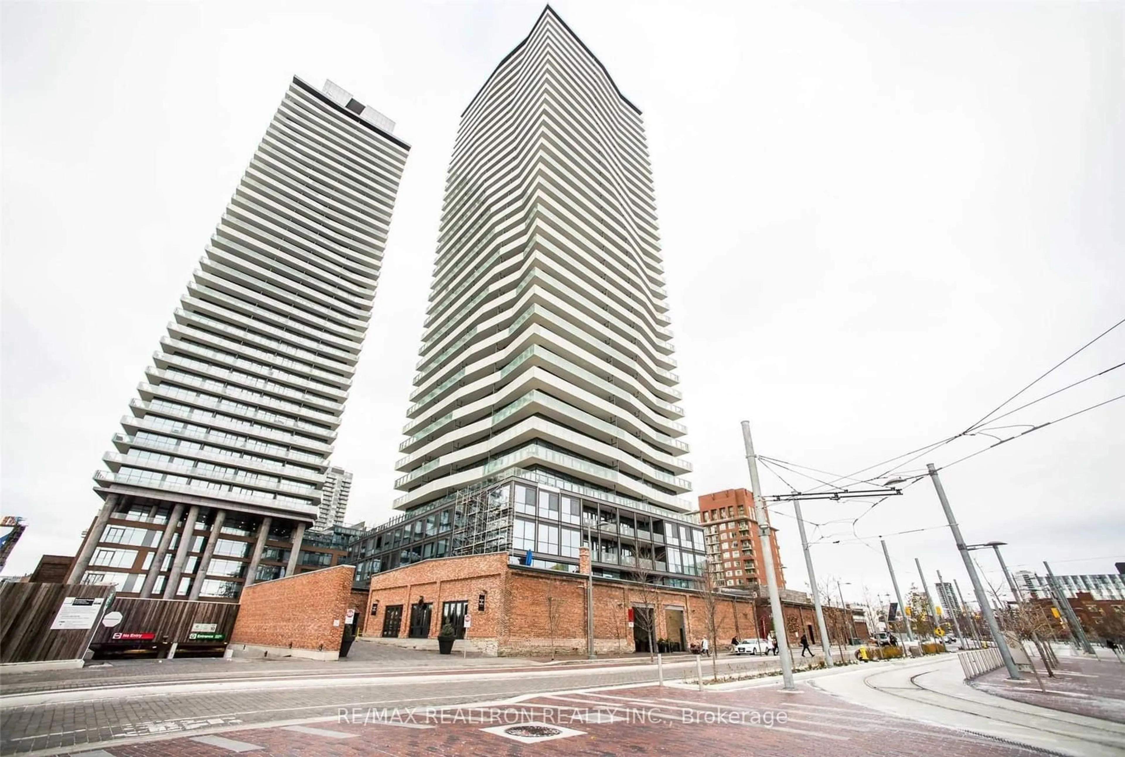 Patio, street for 390 Cherry St #2107, Toronto Ontario M5A 0E2