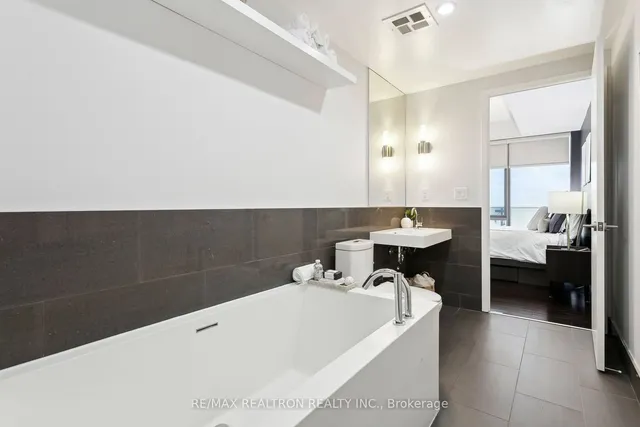 Additional property image - 390 Cherry St Unit 2107