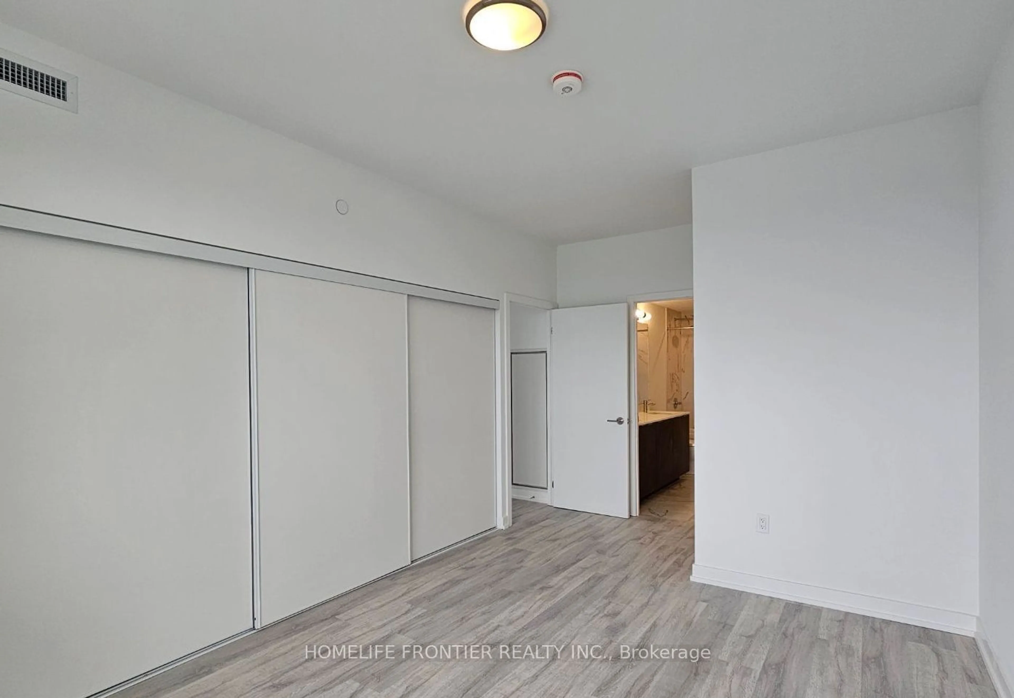 A pic of a room for 8 Olympic Garden Dr #1006, Toronto Ontario M2M 0B9