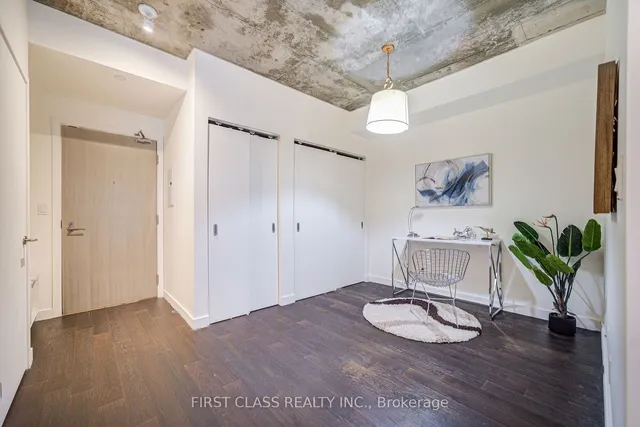 Additional property image - 111 Bathurst St Unit 912