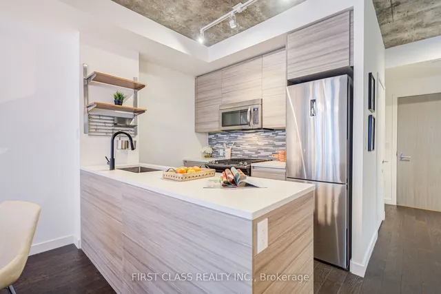 Additional property image - 111 Bathurst St Unit 912