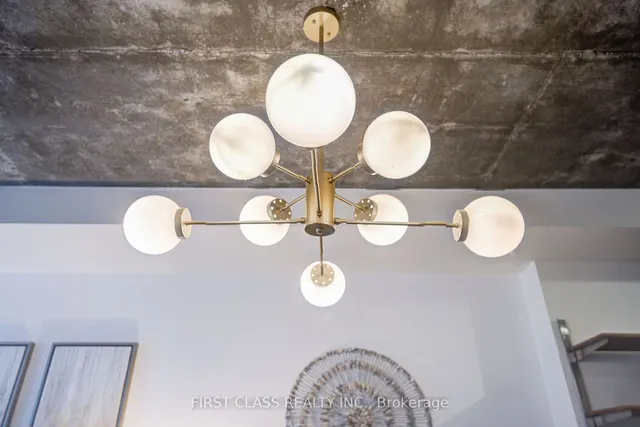 Additional property image - 111 Bathurst St Unit 912